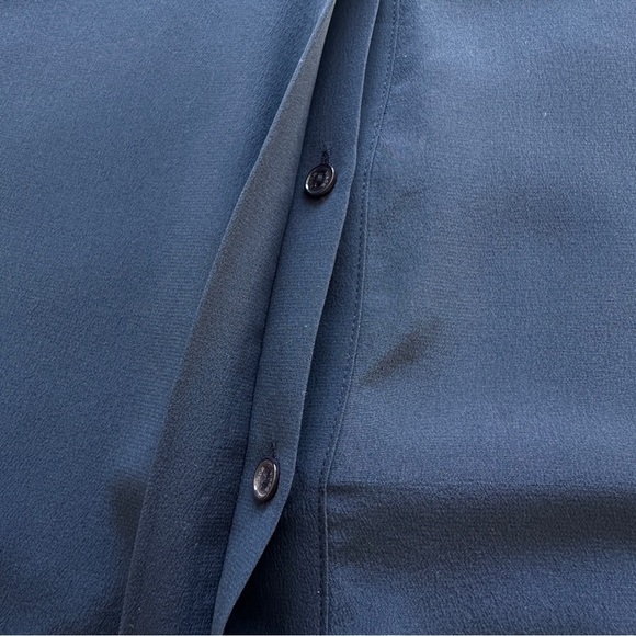 VINCE Tunic Blouse Womens Medium Navy Blue Black 100% Silk Colorblock Sleeveless - Picture 12 of 12